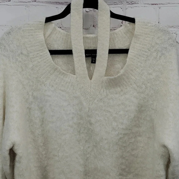 Express V Neck Off White Soft Sweater Women's Size L - Picture 3 of 10
